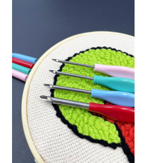 Magic Pen Set of 4 with caps|Thick Yarn Punch Pen| DIY Handicraft, Embroidery Tool, Easy to USE, Beginer Friendly